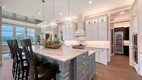 Kitchen - 6910 211th St E, Bradenton, FL 34211 photo 1 of 10