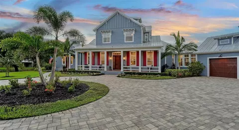 Exterior - 6910 211th St E, Bradenton, FL 34211 photo 6 of 25