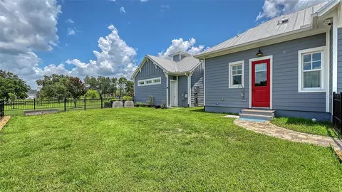 Exterior - 6910 211th St E, Bradenton, FL 34211 photo 13 of 25