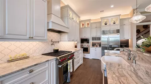 Kitchen - 6910 211th St E, Bradenton, FL 34211 photo 6 of 10