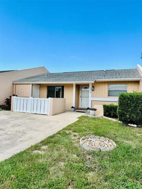 3912 41st St, Bradenton, FL 34205
