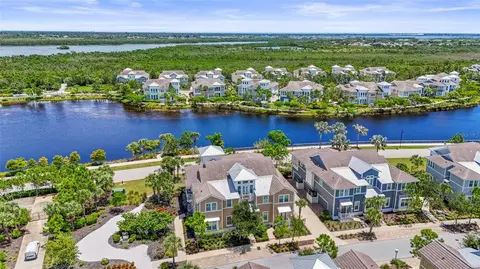 303 Compass Point Dr #101, Bradenton, FL 34209