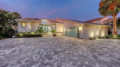 3310 Bayou Rd, Longboat Key, FL 34228