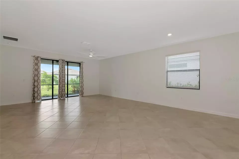 Living - 15114 Misty Water Xing, Bradenton, FL 34211 photo 2 of 5