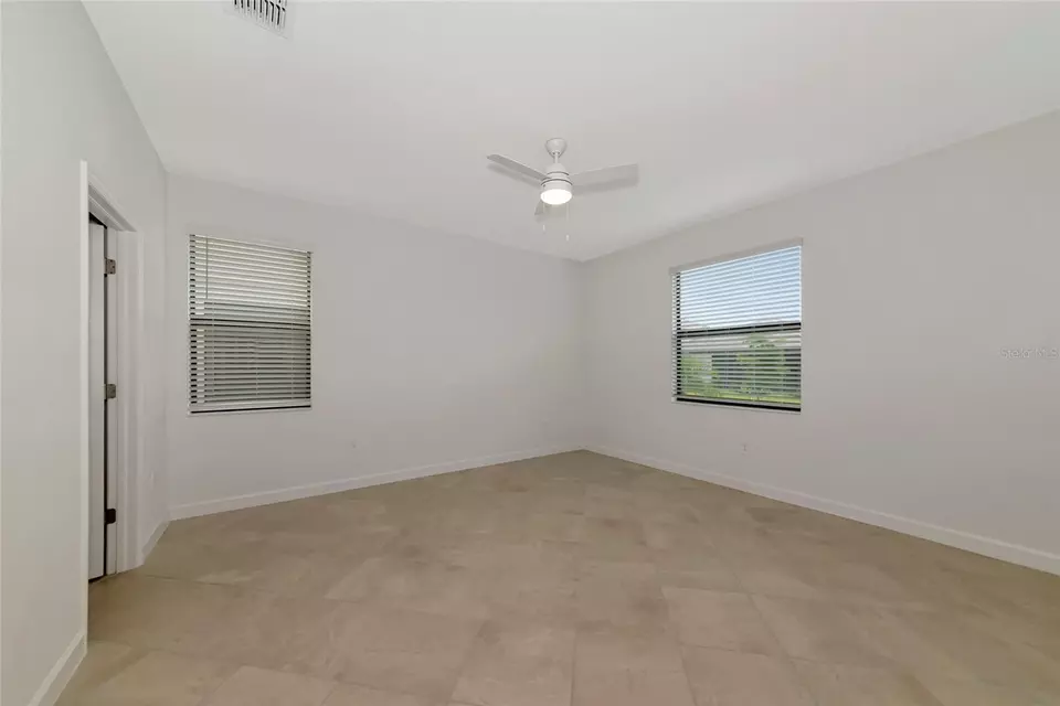 Bedroom - 15114 Misty Water Xing, Bradenton, FL 34211 photo 8 of 12