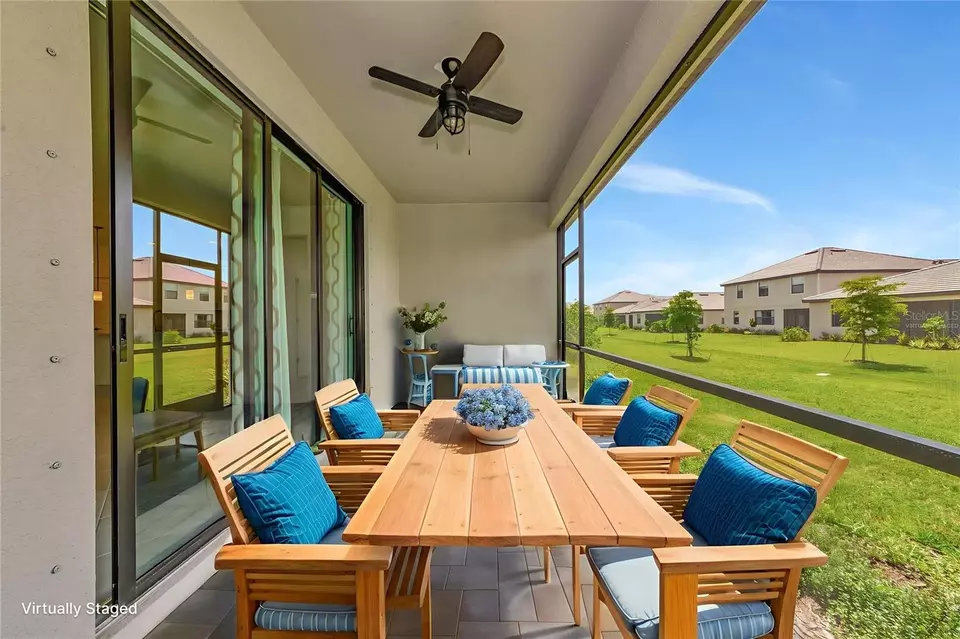 Exterior - 15114 Misty Water Xing, Bradenton, FL 34211 photo 5 of 17