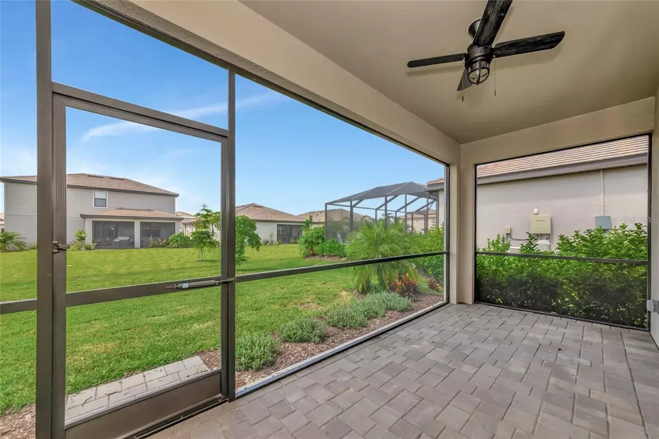 Exterior - 15114 Misty Water Xing, Bradenton, FL 34211 photo 3 of 17