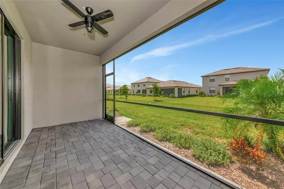 Exterior - 15114 Misty Water Xing, Bradenton, FL 34211 photo 2 of 17