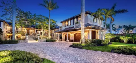 265 Cedar Park Cir, Sarasota, FL 34242