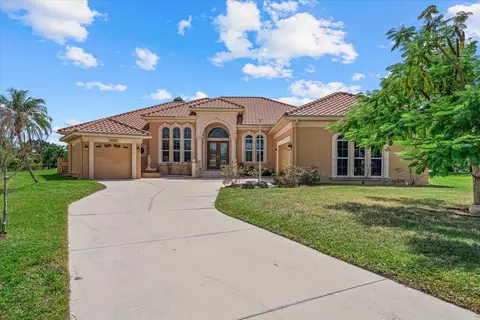 6165 9th Avenue Cir NE, Bradenton, FL 34212