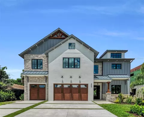 2115 Datura St, Sarasota, FL 34239