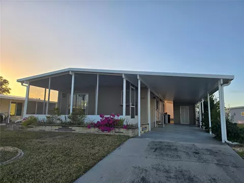 225 Schooner St, North Port, FL 34287