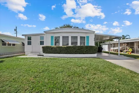 404 49th Avenue Dr W, Bradenton, FL 34207