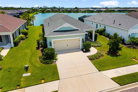 4716 Foxtail Dr, Parrish, FL 34219
