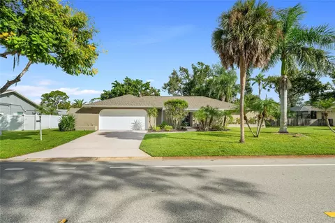 4207 Charing Cross Rd, Sarasota, FL 34241