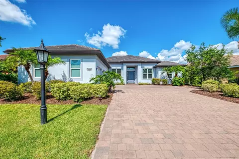 7606 Trillium Blvd, Sarasota, FL 34241