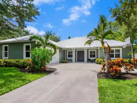 1760 Arlington St, Sarasota, FL 34239