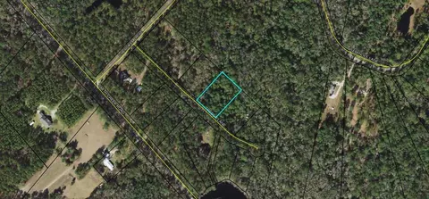 Trebor Lane, Sopchoppy, FL 32358
