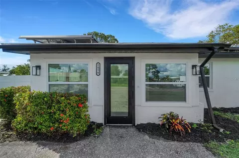 1054 W Baffin Dr, Venice, FL 34293