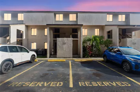 7523 Pitch Pine Cir #184, Tampa, FL 33617