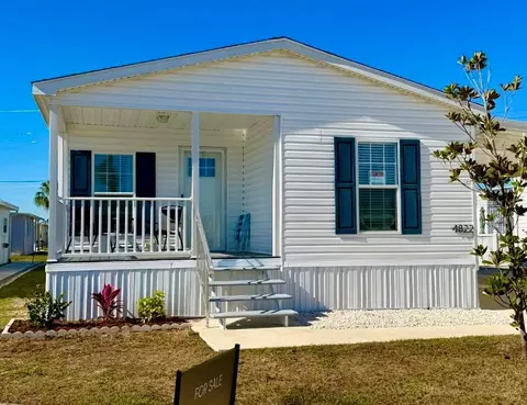 4822 Tri Par Dr, Sarasota, FL 34234