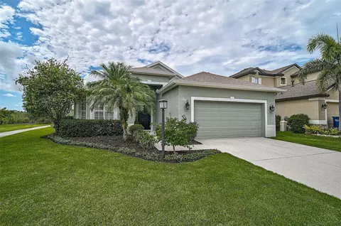 15624 Lemon Fish Dr, Lakewood Ranch, FL 34202