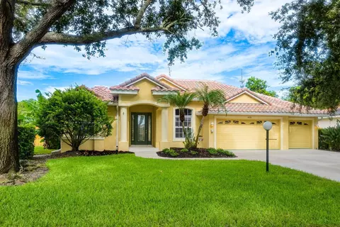 4928 Three Oaks Blvd, Sarasota, FL 34233