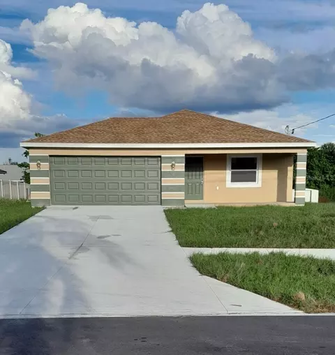 6254 Spinnaker Blvd, Englewood, FL 34224