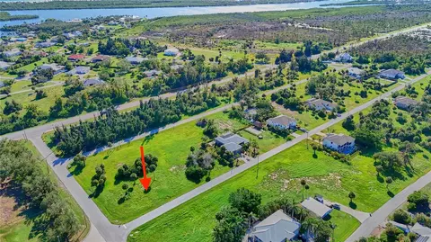 141 Pompano St, Placida, FL 33946