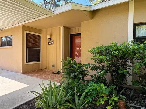4822 Village Gardens Dr #112, Sarasota, FL 34234