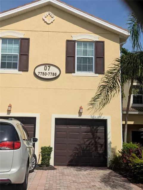 7770 Moonstone Dr #7-104, Sarasota, FL 34233
