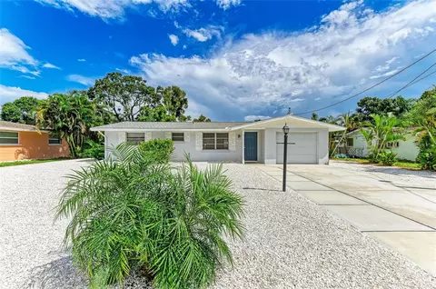 7331 Cass Cir, Sarasota, FL 34231