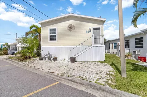 104 1st Ave, Venice, FL 34285 photo 1