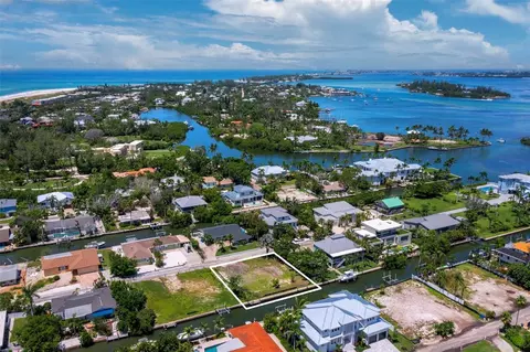 570 De Narvaez Dr, Longboat Key, FL 34228 photo 12