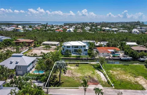 570 De Narvaez Dr, Longboat Key, FL 34228 photo 5