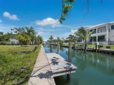 570 De Narvaez Dr, Longboat Key, FL 34228 photo 11