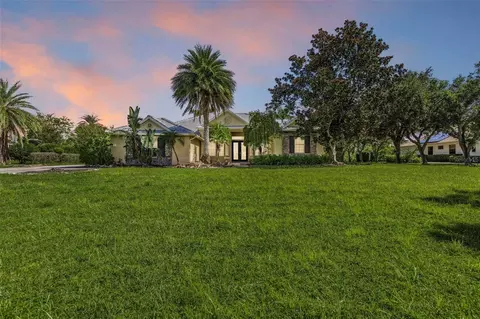 22575 Morning Glory Cir, Bradenton, FL 34202