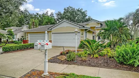 7607 Whitebridge Gln, University Park, FL 34201