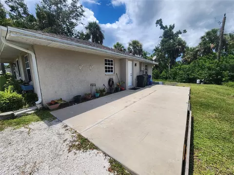 Exterior - 315 Eider Rd, Venice, FL 34293 photo 2 of 4