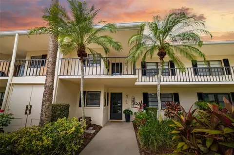 7050 Fairway Bend Ln #165, Sarasota, FL 34243