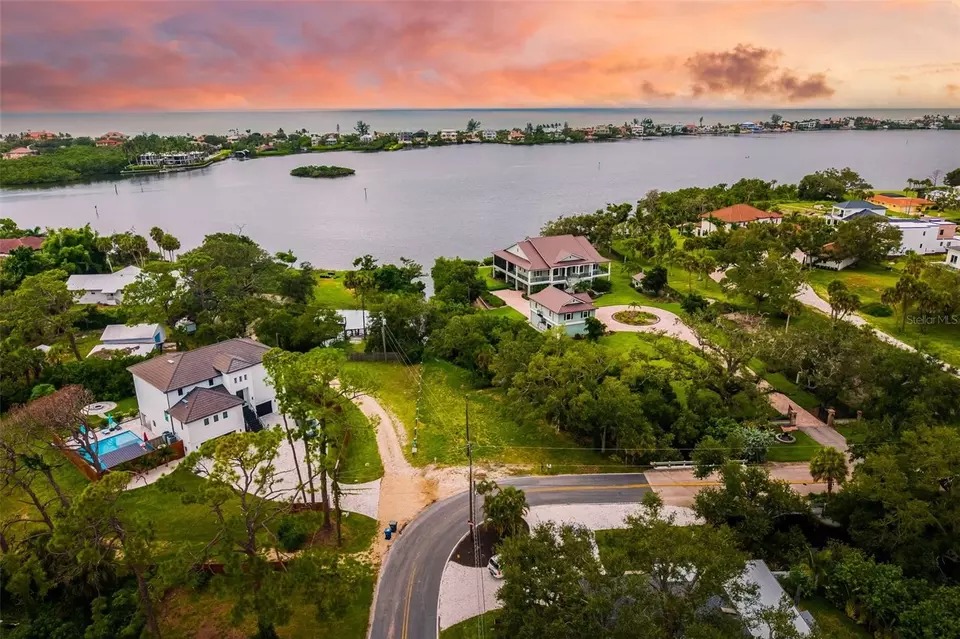  Oak Street, Nokomis, FL 34275 photo 2