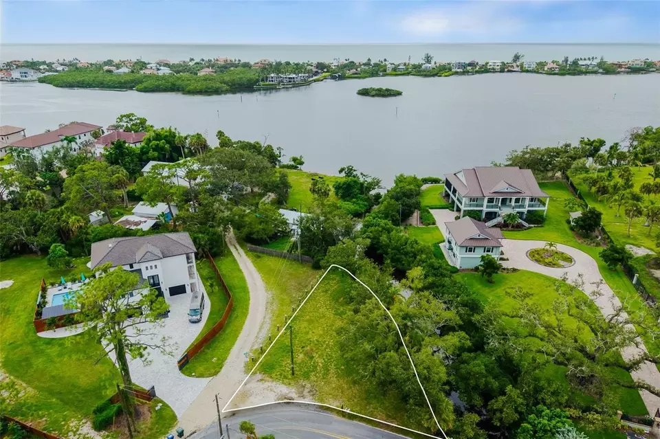  Oak Street, Nokomis, FL 34275 photo 1