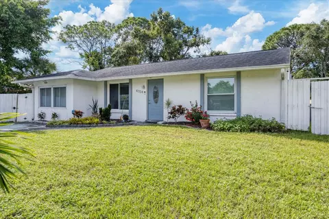 4704 Selma St, Sarasota, FL 34232