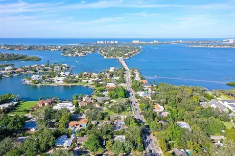 3500 Flores Ave, Sarasota, FL 34239