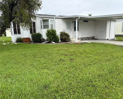 5707 45th St E #81, Bradenton, FL 34203