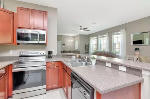Kitchen - 8880 Moonlit Meadows Loop, Riverview, FL 33578 photo 4 of 4