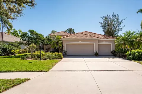 4740 Carrington Cir, Sarasota, FL 34243
