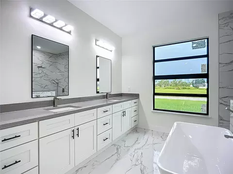 Bath - 15 Heave Ln, Placida, FL 33946 photo 1 of 10