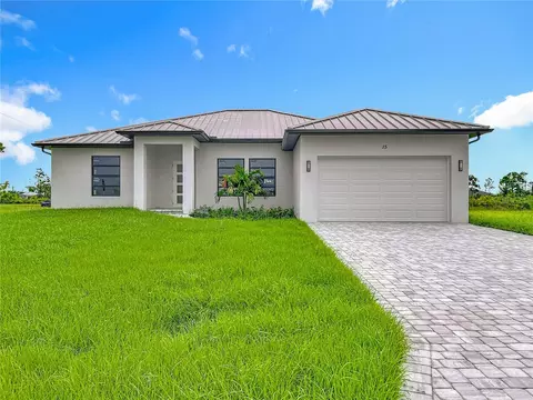 Exterior - 15 Heave Ln, Placida, FL 33946 photo 2 of 15