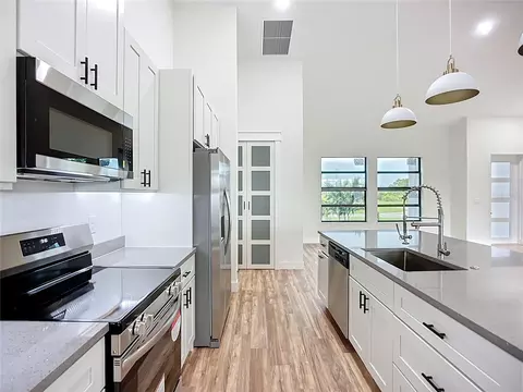 Kitchen - 15 Heave Ln, Placida, FL 33946 photo 6 of 9